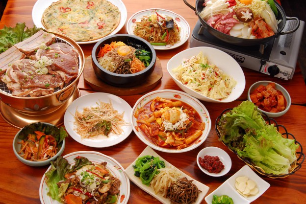 韓国シェフを迎えて、1日韓国料理デーを開催します。